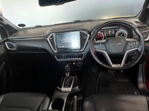Isuzu D-Max 3.0TD double cab V-Cross 4x4 - Image 6