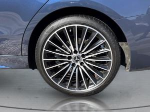 Mercedes-Benz C-Class C220d Avantgarde - Image 16
