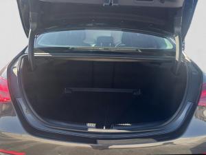 Mercedes-Benz C-Class C200 Avantgarde - Image 10