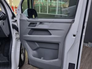 Volkswagen Transporter 2.0TDI Kombi SWB Trendline auto - Image 6