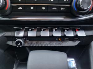Peugeot Landtrek 1.9TD double cab Allure - Image 9