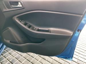 Hyundai i20 1.4 Fluid auto - Image 12