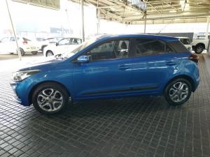 Hyundai i20 1.4 Fluid auto - Image 4