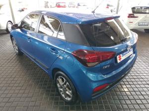 Hyundai i20 1.4 Fluid auto - Image 5
