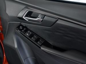 Isuzu D-Max 3.0TD double cab V-Cross 4x4 - Image 17