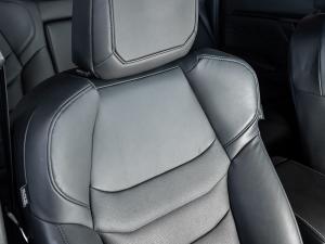 Isuzu D-Max 3.0TD double cab V-Cross 4x4 - Image 22