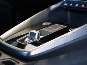 Audi A3 sedan 35TFSI S line - Image 18