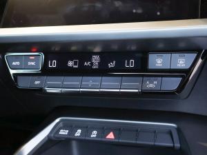 Audi A3 sedan 35TFSI S line - Image 22