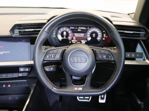 Audi A3 sedan 35TFSI S line - Image 23