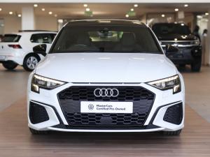 Audi A3 sedan 35TFSI S line - Image 2