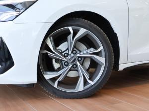 Audi A3 sedan 35TFSI S line - Image 5