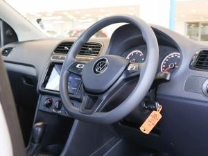 Volkswagen Polo Vivo hatch 1.6 Comfortline auto - Image 14