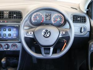Volkswagen Polo Vivo hatch 1.6 Comfortline auto - Image 17