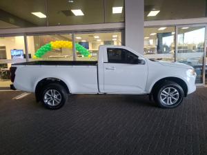 Isuzu D-Max 3.0TD single cab LS auto - Image 2