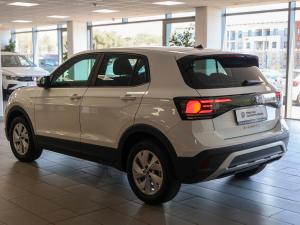 Volkswagen T-Cross 1.0TSI auto - Image 8