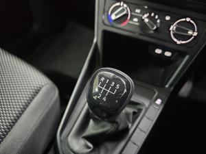 Volkswagen Polo hatch 1.0TSI - Image 8