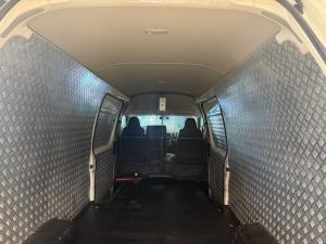 Toyota Quantum 2.7 S-Long panel van - Image 7