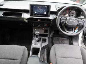 Toyota Hilux 2.8GD-6 double cab SRX - Image 9