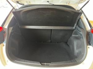 Toyota Yaris 1.5 Xs auto - Image 12