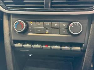 Mahindra XUV700 2.0T AX5 - Image 20
