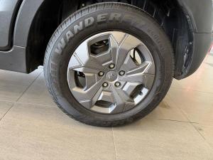 Mahindra XUV 3XO 1.2T MX2 auto - Image 9