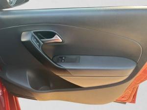 Volkswagen Polo Vivo hatch 1.6 Life - Image 13