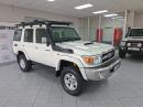 Thumbnail Toyota Land Cruiser 76 4.5D-4D V8 station wagon LX