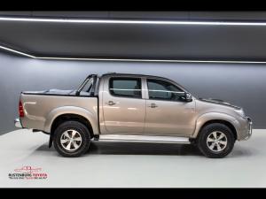 Toyota Hilux 3.0D-4D double cab 4x4 Raider auto - Image 3