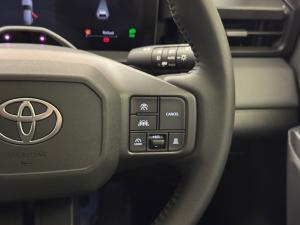Toyota RAV4 2.0 VX - Image 10