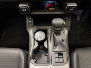 Toyota RAV4 2.0 VX - Image 11