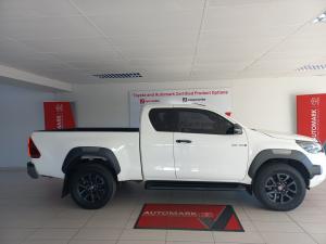 Toyota Hilux 2.8GD-6 Xtra cab 4x4 Legend manual - Image 3