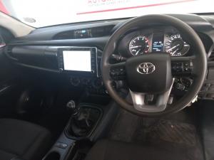 Toyota Hilux 2.4GD-6 single cab 4x4 Raider manual - Image 6