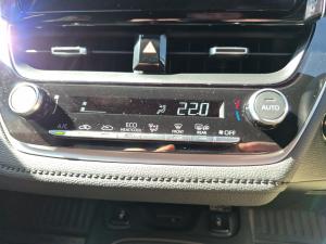 Toyota Corolla 2.0 XR - Image 14