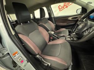 Toyota Starlet Cross 1.5 XS auto - Image 15