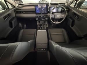 Toyota RAV4 2.5 HEV VX E-Four - Image 6