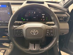 Toyota RAV4 2.5 HEV VX E-Four - Image 8