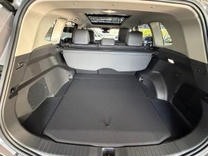 Toyota RAV4 2.5 HEV VX E-Four - Image 17
