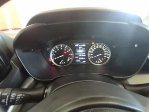 Toyota Urban Cruiser 1.5 XR manual - Image 9
