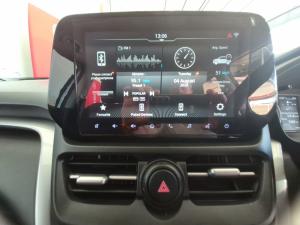 Toyota Urban Cruiser 1.5 XR manual - Image 13