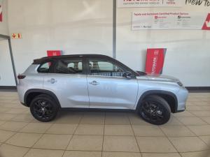 Toyota Urban Cruiser 1.5 XR manual - Image 3