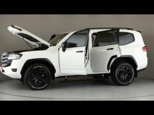 Toyota Land Cruiser 300 3.3D GX-R - Image 27
