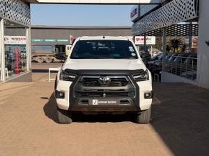 Toyota Hilux 2.8GD-6 double cab 4x4 Legend RS manual - Image 4