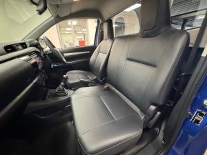 Toyota Hilux 2.0 single cab S (aircon) - Image 7