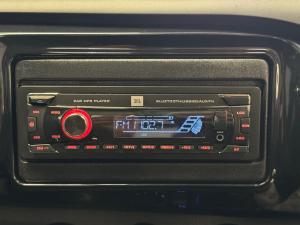 Toyota Hilux 2.0 single cab S (aircon) - Image 12