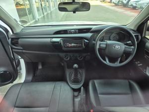 Toyota Hilux 2.4GD single cab flat deck - Image 6