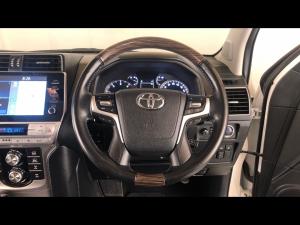 Toyota Land Cruiser Prado 2.8GD VX-L - Image 8