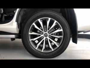 Toyota Land Cruiser Prado 2.8GD VX-L - Image 19
