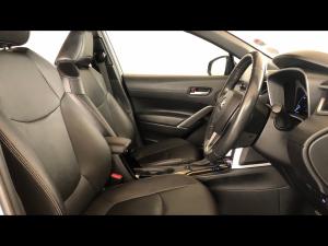 Toyota Corolla Cross 1.8 Hybrid XR - Image 10