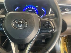 Toyota Corolla Cross 1.8 HEV XS - Image 10