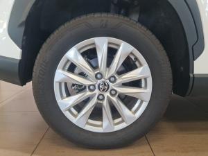Toyota Corolla Cross 1.8 HEV XS - Image 19